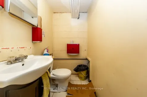 375 Wilson Avenue Toronto ON M3H 1T3