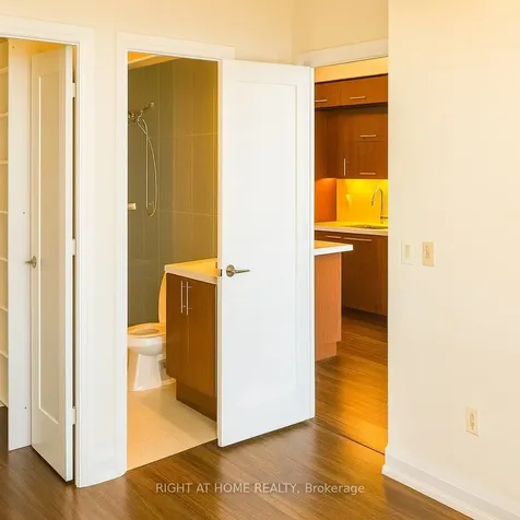 5 Sheppard Avenue E Toronto ON M2N 0G4