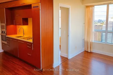 5 Sheppard Avenue E Toronto ON M2N 0G4