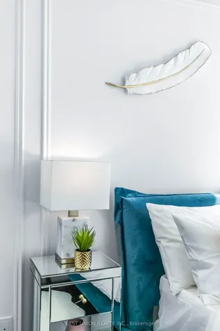 14 York Street Toronto ON M5J 0B1
