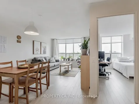 21 Overlea Boulevard Toronto ON M4H 1P2