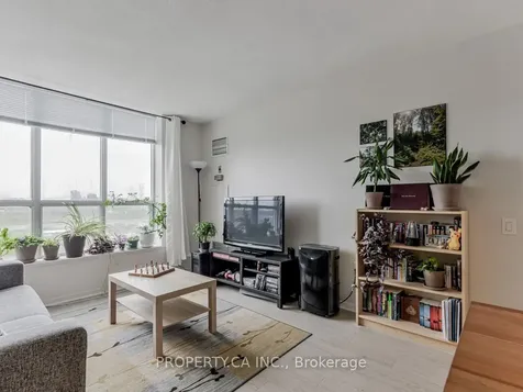 21 Overlea Boulevard Toronto ON M4H 1P2