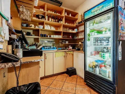 6212 Yonge Street Toronto ON M2M 3X4