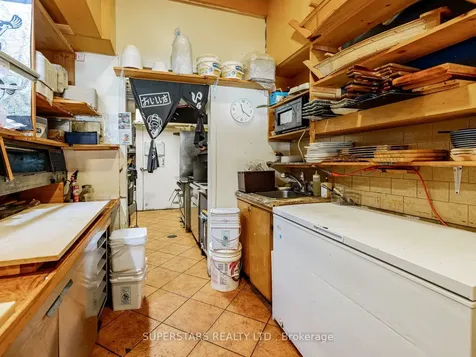 6212 Yonge Street Toronto ON M2M 3X4