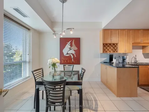 11 William Carson Crescent Toronto ON M2P 2G1
