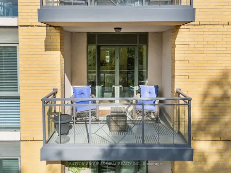 11 William Carson Crescent Toronto ON M2P 2G1