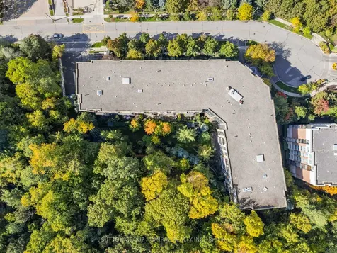11 William Carson Crescent Toronto ON M2P 2G1