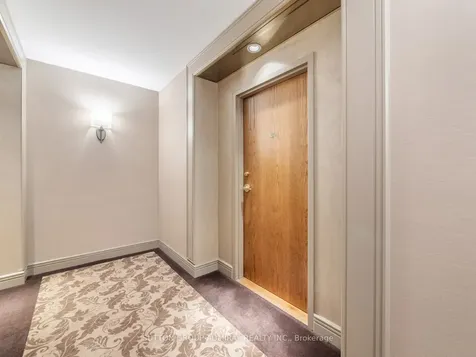 11 William Carson Crescent Toronto ON M2P 2G1