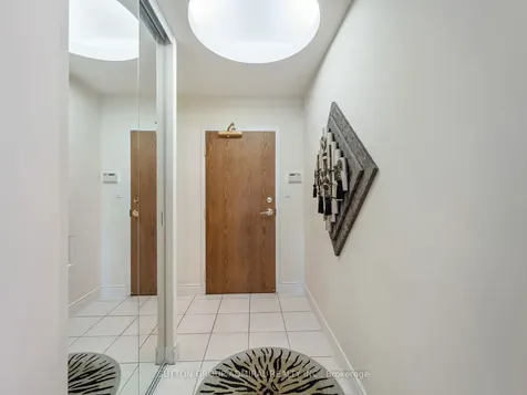 11 William Carson Crescent Toronto ON M2P 2G1