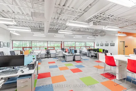 33 Kern Road Toronto ON M3B 1S9