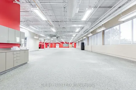 33 Kern Road Toronto ON M3B 1S9