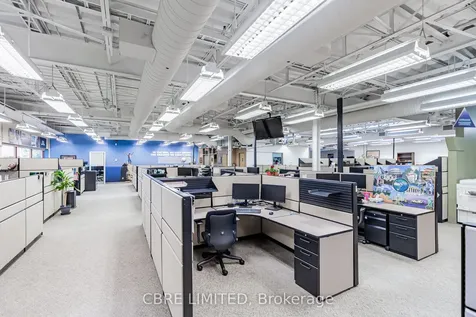 33 Kern Road Toronto ON M3B 1S9