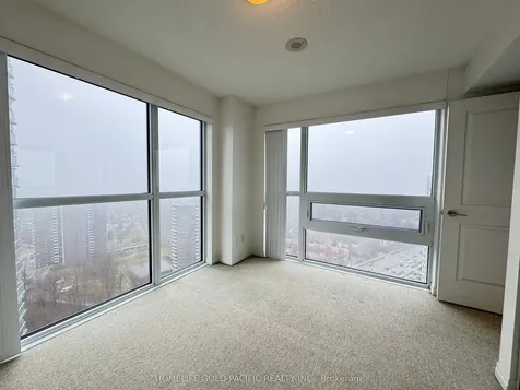 275 Yorkland Road Toronto ON M2J 0B4