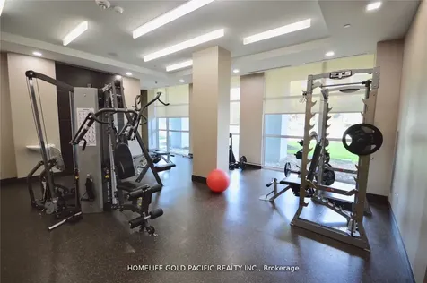 275 Yorkland Road Toronto ON M2J 0B4