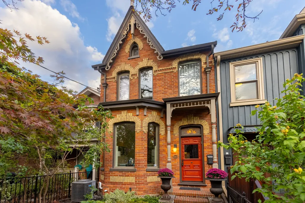 313 Sumach Street Toronto ON M5A 3K4