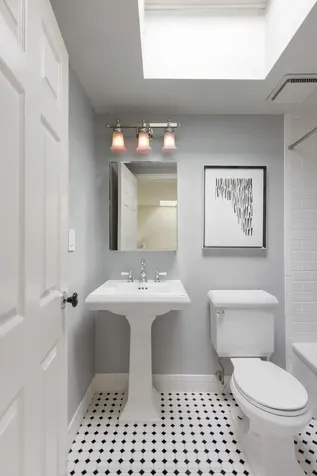 313 Sumach Street Toronto ON M5A 3K4