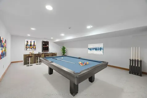 26 Forest Ridge Drive Toronto ON M6B 1H3