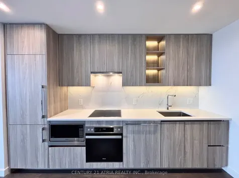 27 Mcmahon Drive Toronto ON M2K 0J2