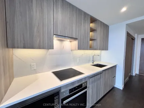 27 Mcmahon Drive Toronto ON M2K 0J2