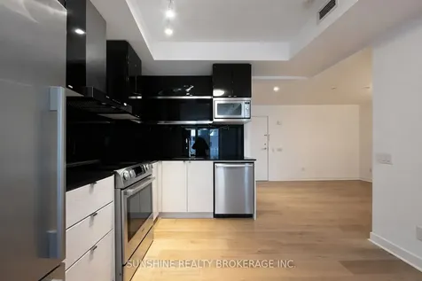 72 Esther Shiner Boulevard Toronto ON M2K 0C4