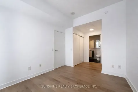 72 Esther Shiner Boulevard Toronto ON M2K 0C4
