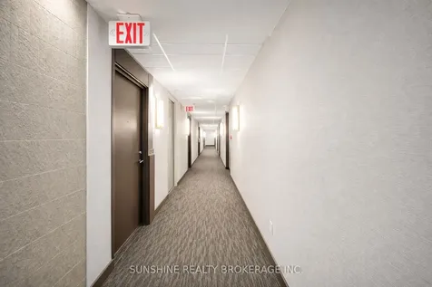 72 Esther Shiner Boulevard Toronto ON M2K 0C4