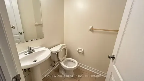 8 Rean Drive Toronto ON M2K 3B9