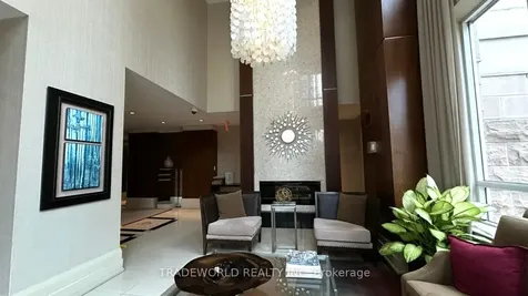 8 Rean Drive Toronto ON M2K 3B9
