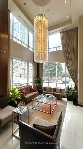 8 Rean Drive Toronto ON M2K 3B9