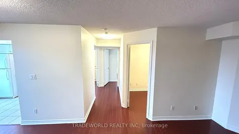 8 Rean Drive Toronto ON M2K 3B9