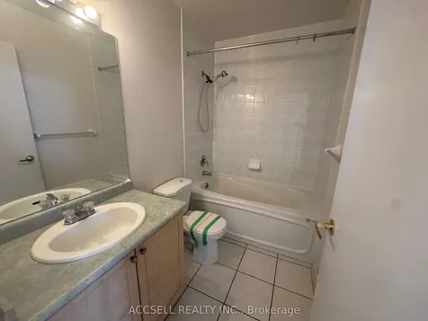 650 Lawrence Avenue W Toronto ON M6A 3E8
