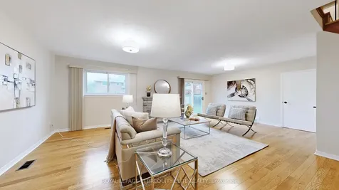 27 Doverwood Court Toronto ON M2M 2G6