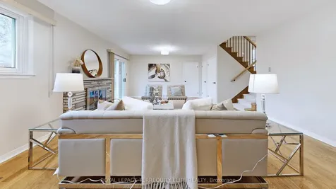27 Doverwood Court Toronto ON M2M 2G6