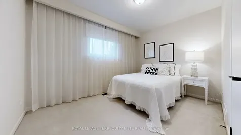 27 Doverwood Court Toronto ON M2M 2G6