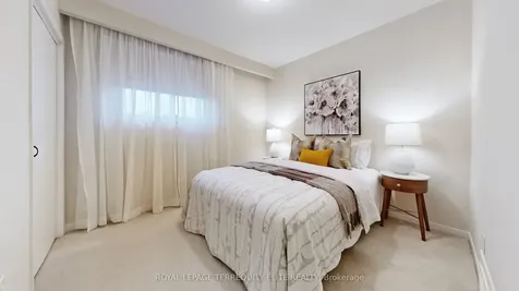 27 Doverwood Court Toronto ON M2M 2G6