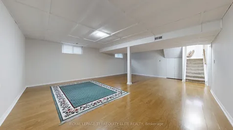 27 Doverwood Court Toronto ON M2M 2G6