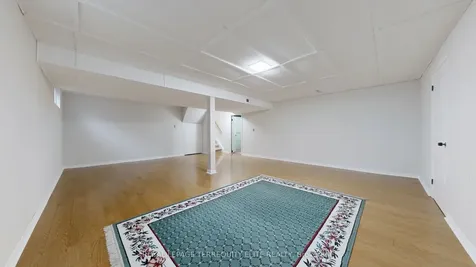 27 Doverwood Court Toronto ON M2M 2G6