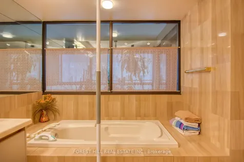 342 Spadina Road Toronto ON M5P 2V4