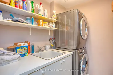 342 Spadina Road Toronto ON M5P 2V4
