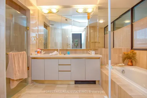 342 Spadina Road Toronto ON M5P 2V4