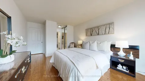 1121 Steeles Avenue Toronto ON M2R 3W7