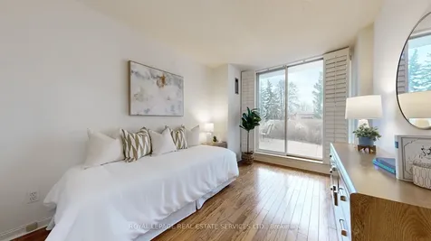 1121 Steeles Avenue Toronto ON M2R 3W7