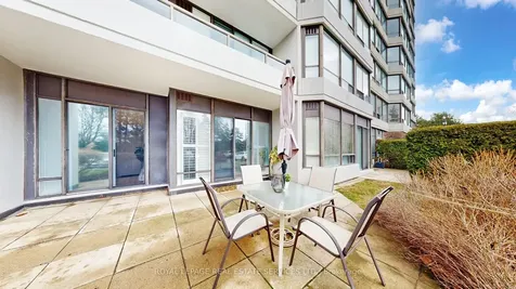 1121 Steeles Avenue Toronto ON M2R 3W7