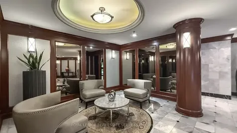 1121 Steeles Avenue Toronto ON M2R 3W7