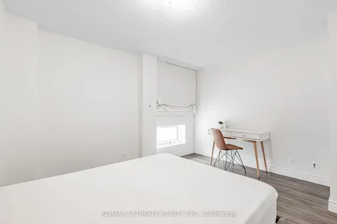 11 St Joseph Street Toronto ON M4Y 3G4