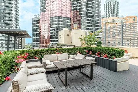 11 St Joseph Street Toronto ON M4Y 3G4