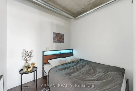 21 Lawren Harris Square Toronto ON M5A 1H7