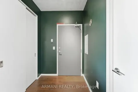21 Lawren Harris Square Toronto ON M5A 1H7