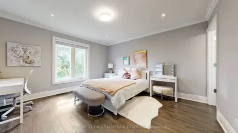 177 Newton Drive Toronto ON M2M 2N6