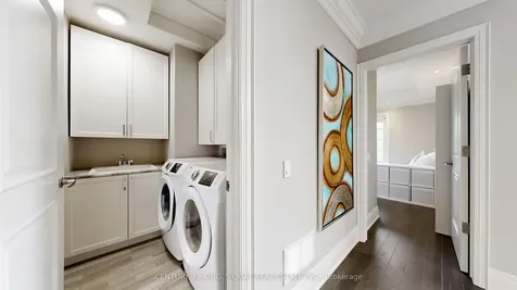 177 Newton Drive Toronto ON M2M 2N6